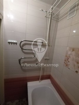 2-к квартира, 1/3 эт., 49м²