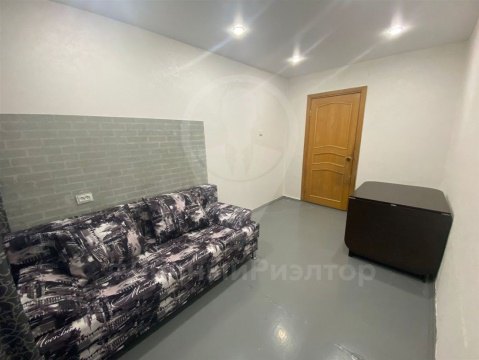 4-к квартира, 5/5 эт., 60м²