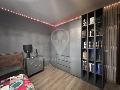 1-к квартира, 7/10 эт., 42м²