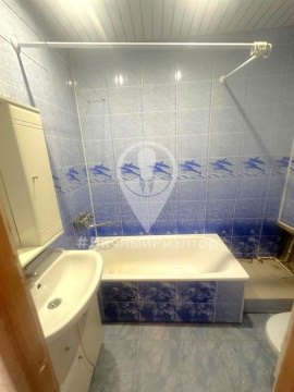 2-к квартира, 1/2 эт., 38м²